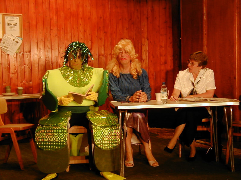 On Location / Red Spy At Night, High Tor Players 2004, picture 18