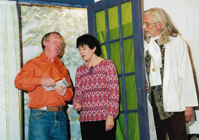 The Taxpayer's Waltz, High Tor Players 2000, picture 8