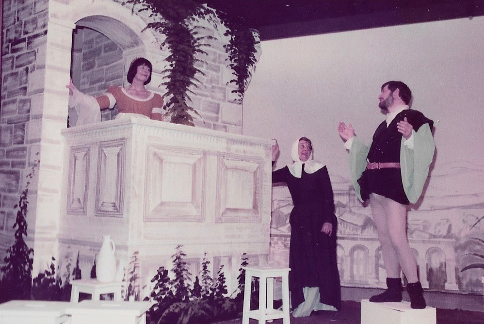 Harlequinade, High Tor Players 1982, picture 12